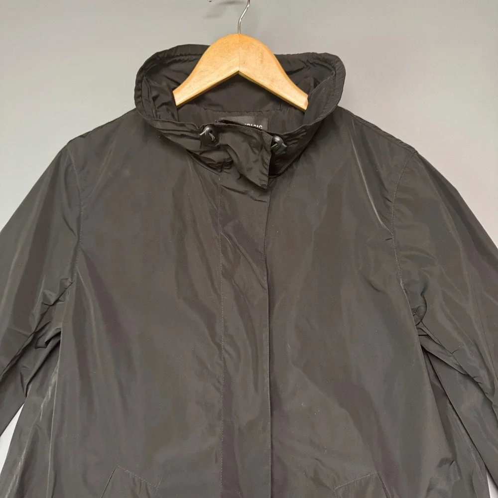 Mycra Pac Black Travel Rain Jacket Funnel Neck Pleated Back Small